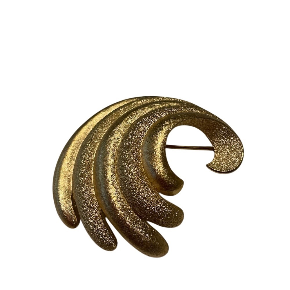 Vintage‎ Gold Tone Brooch Pin Abstract Wave Design Textured Finish